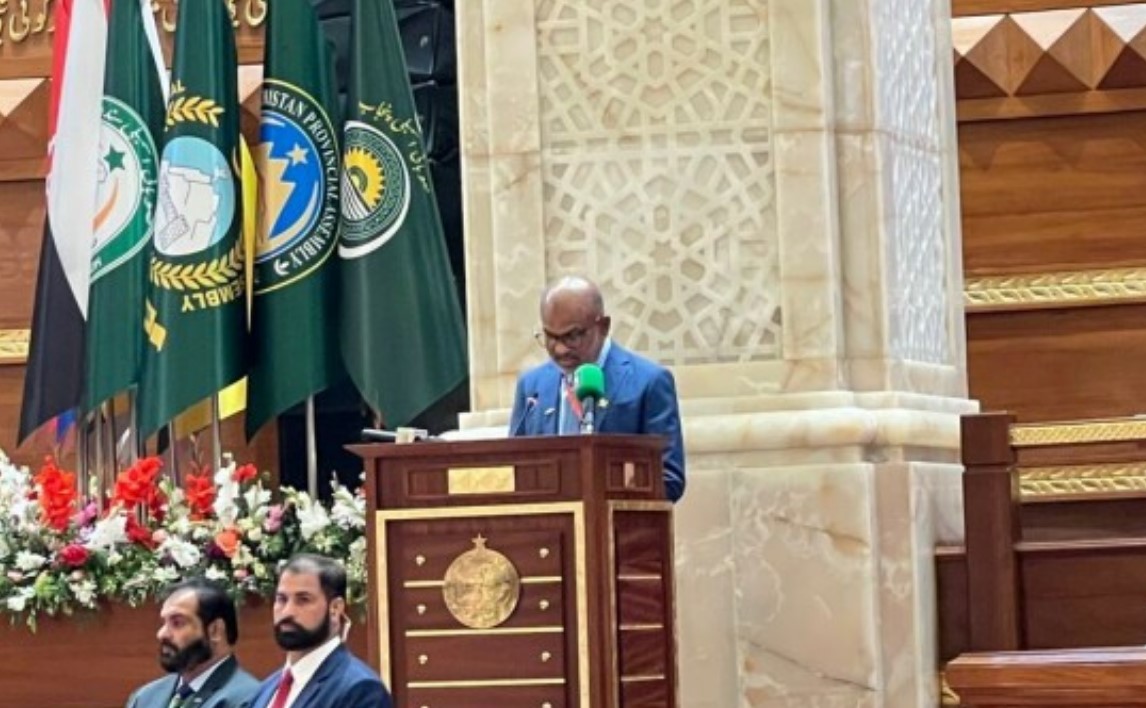 އެއްވެސް ގައުމަކުން އެކަހެރި ސިޔާސަތެއް ގެންގުޅެގެން ކުރިއަކަށް ނުދެވޭނެ: މަޖިލީހުގެ ނައިބްރައީސް